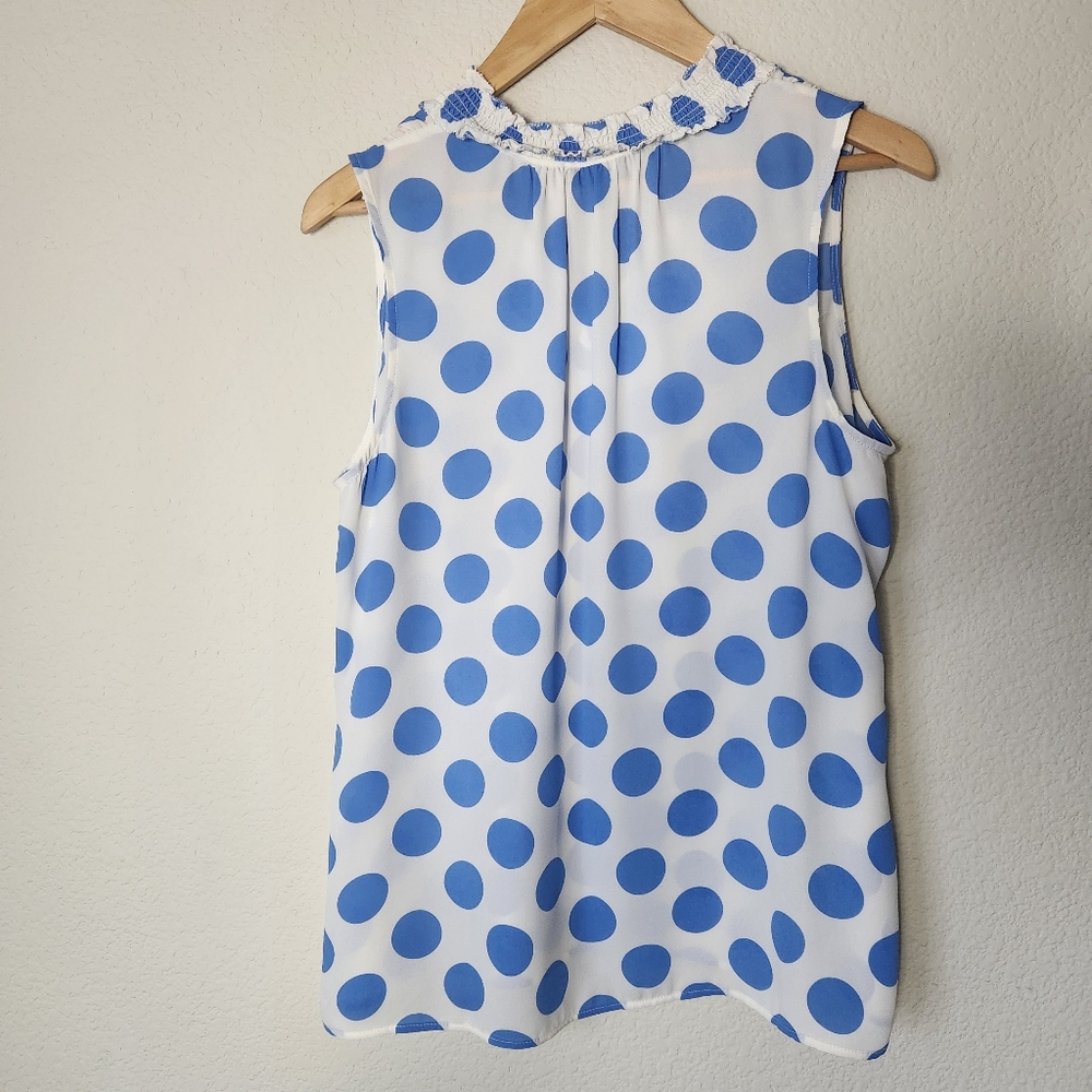 Women's Talbots Sleeveless Blouse White with Blue Polka Dots Size LP - Picture 2 of 4